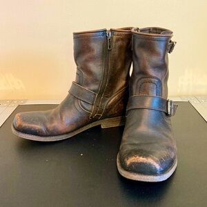 Frye Men’s Harness Short Shaft Square Toe Distressed Zip Boots - Size 7 D